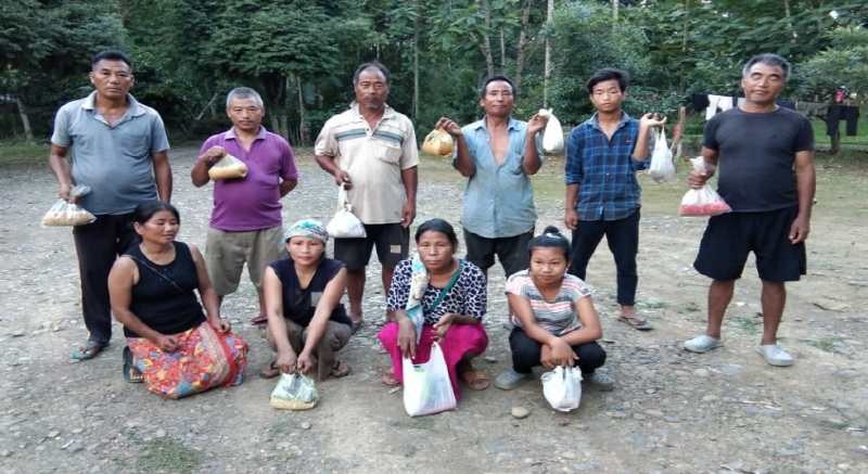 With the objective of helping poor farmers and to lessen their sufferings during the time of COVID-19 pandemic, the Ato Area Students’ Union (AASU) with assistance from SDAO Niuland distributed agricultural seeds to 203 families under Ato Area. The agricultural seeds included Maize, Soybean, Pigeon pea (Arhar dal). (Photo Courtesy: AASU)